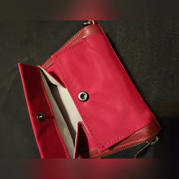 Tumi Red Wallet - Picture 5 of 8